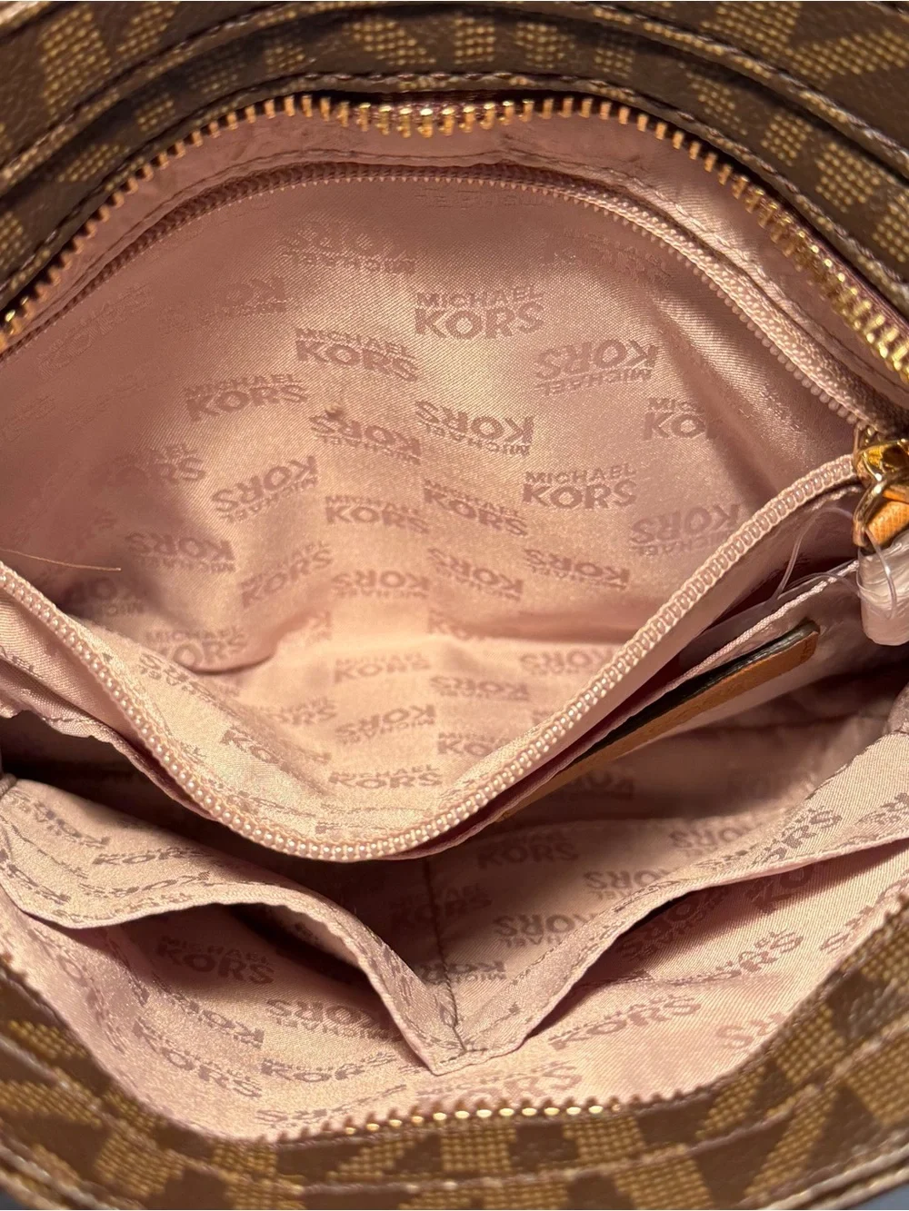 Michael Kors Hamilton Traveler Crossbody